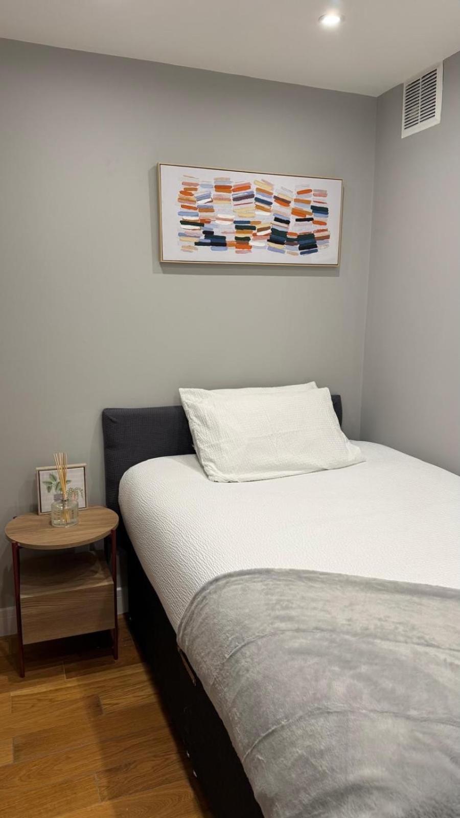 Central Apartment London Bagian luar foto
